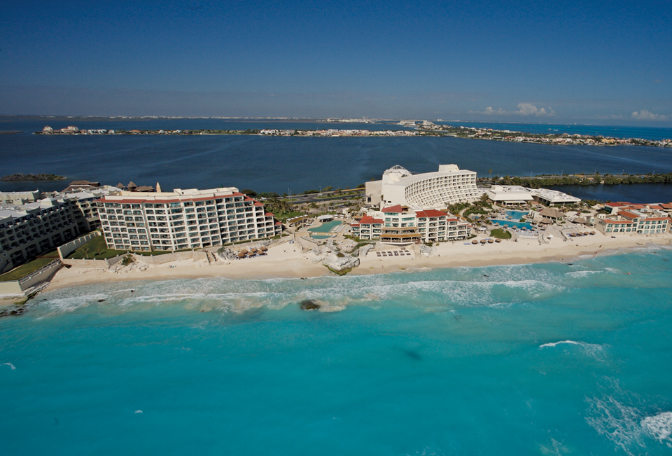Vista aérea del hotel Grand Park Royal Cancún Caribe